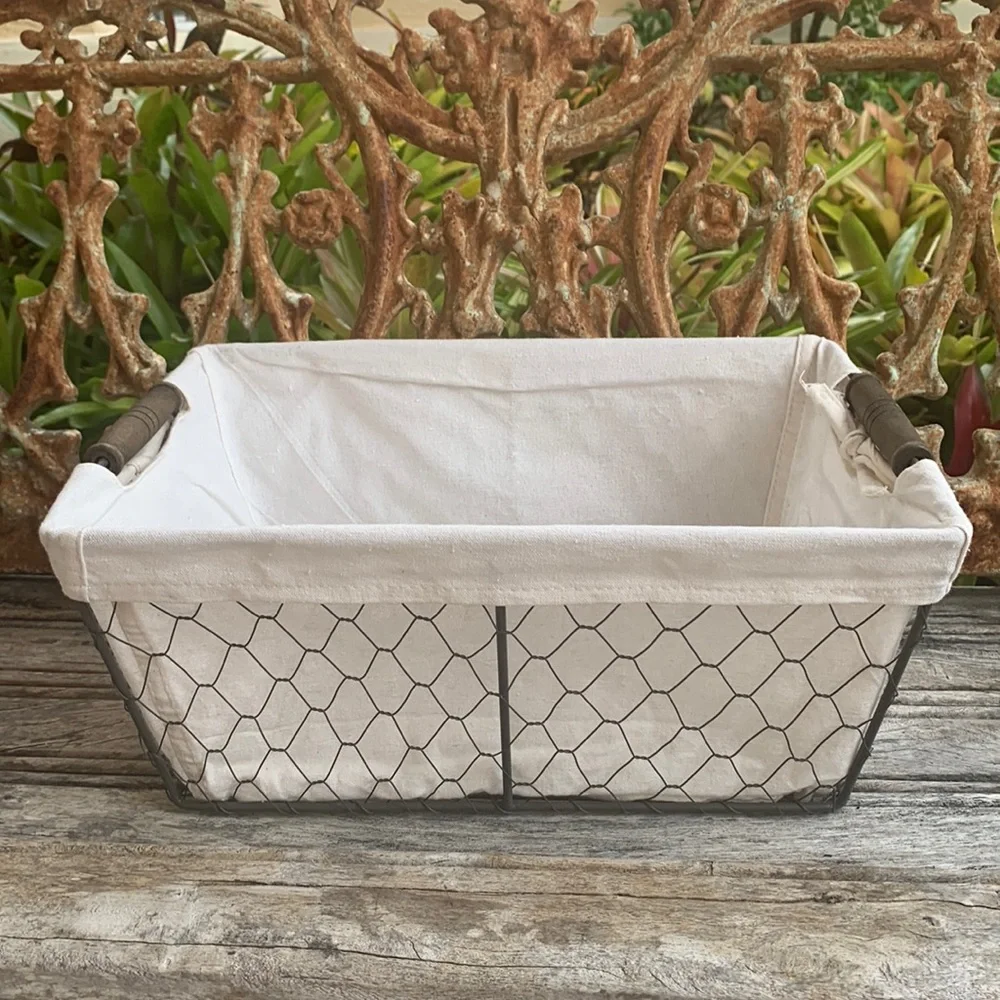 Farmhouse Chickenwire Lined Basket - Picture 1 of 10
